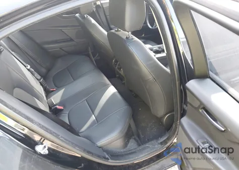 2017 Jaguar Xe 35T Premium z USA, uszkodzony, nr VIN SAJAJ4BV1HA976202